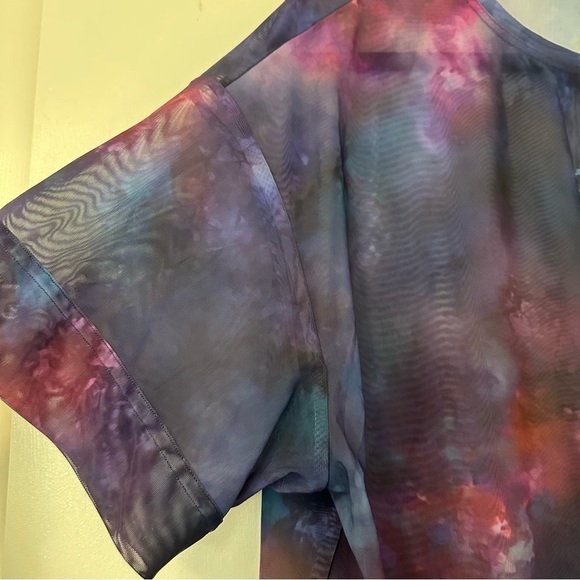 Athleta Women’s Galaxy Over Size Fine Mesh Short Sleeve Tee Large - Picture 3 of 5